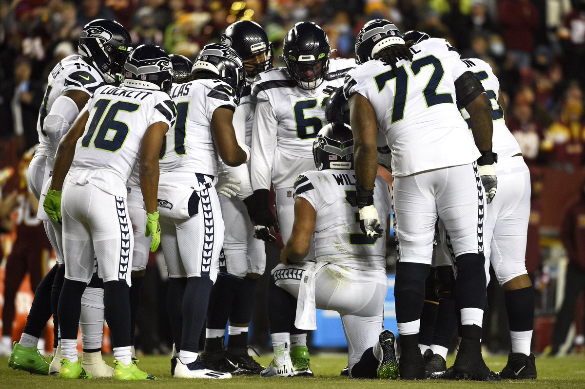 Russell Wilson tweet media