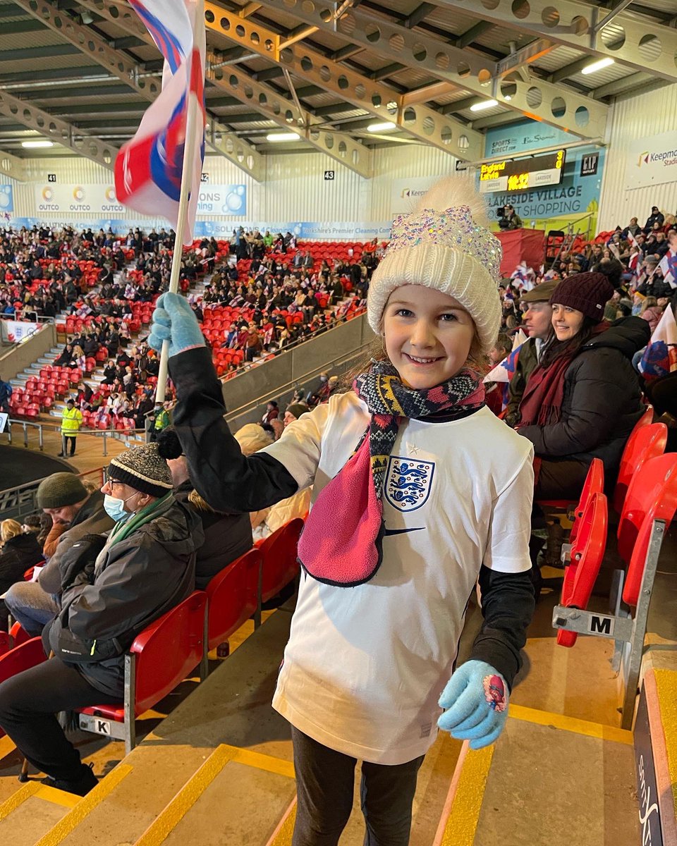MrsMee0404's tweet photo. Brilliant night at @TheKeepmoat for Lucy’s first football match! England women’s @Lionesses v Latvia 20-0!! #englandwomen #lionesses #womensfootball #WINWIN https://t.co/tFSlzImfBk