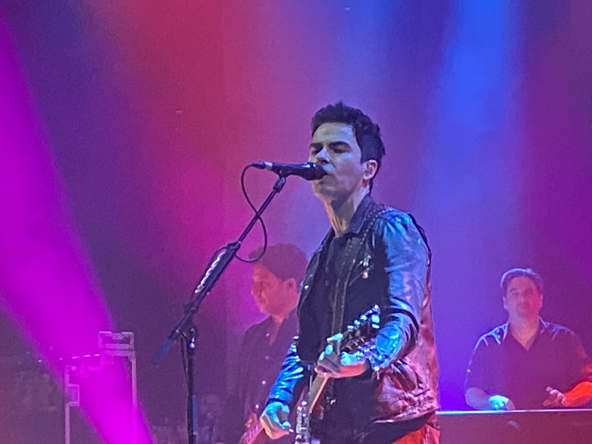 100marathons's tweet photo. What a fabulous evening @CambridgeCornEx to see the fabulous @stereophonics amazing 2 hour set, thank you so much for a wonderful gig and see you in London next year. https://t.co/pmMOxJ70jl