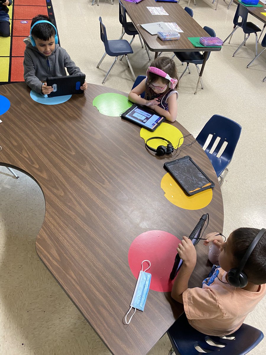 Dana Studer tweet media