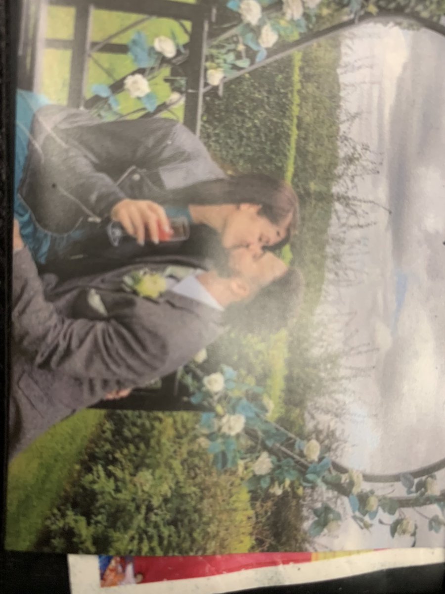 _cydneynunn_'s tweet photo. @greateranglia wallet found on 23:09 from Stratford to Ipswich, picture inside https://t.co/JVDxsbPfpD