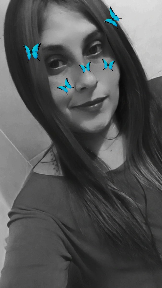 javieraSantis11's tweet photo. Holis https://t.co/Hp764K20Gt