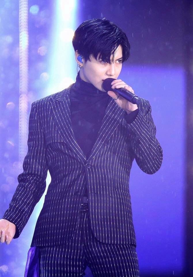 👔#TaeminFitOfTheDay

😍Daily appreciation of #Taemin's outfits &amp; how great he looks in them! 
#태민 [#ADVICE] #テミン
<a href="/SHINee/">SHINee</a> <a href="/superm/">SuperM</a>