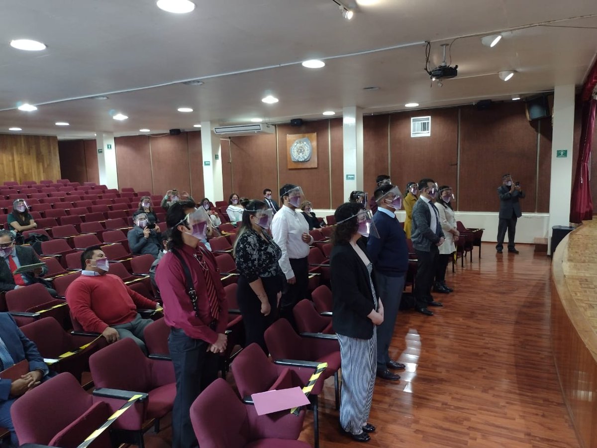 IPN_MX's tweet photo. De manera presencial, el @1Cecyt realizó la toma de protesta a egresados que se titularon de las Carreras de Técnico en: Construcción, Procesos Industriales, Sistemas de Control Eléctrico y Sistemas Digitales. ¡Enhorabuena! #OrgullosamentePolitécnicos https://t.co/iewAsASOe9