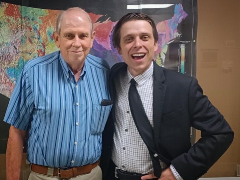 SFAGeology's tweet photo. Congrats to Will Thompson (with the tie and big smile) for successfully defending his M.S. thesis!
.
#Stratigraphy #Limestone #Petroleum #Geology #GeologyResearch #Defense #MSThesis #MasterOfGeology #TheBestDefenseIsAGoodOffense #SFAGeologistsRock #SFAGeology #Nielson https://t.co/4u1CA04MkE