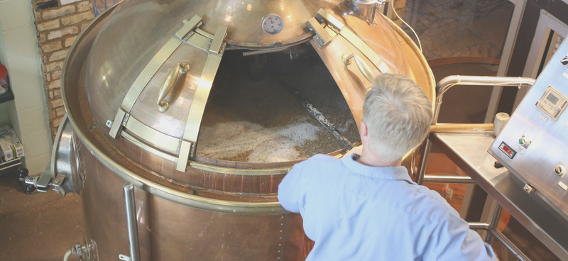 STLBrewminati's tweet photo. Come out to Steampunk Brew Works on December 4, 2021, for the All-Grain Brewing Demo and learn more about homebrewing. Russell Leaich will be brewing and answering your questions about homebrewing.

https://t.co/XEVj9bocmS https://t.co/EDFkpLn6nF