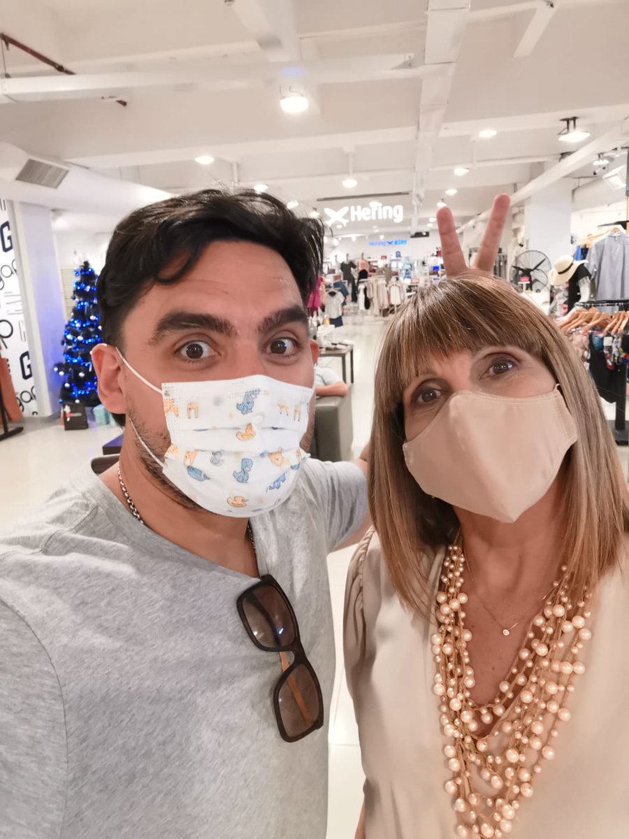 Ahhhhh pero con <a href="/PelusaRubin/">Pelusa Rubin</a>.. 😮

¿Será que mañana nos atiende el 📲? 🤔