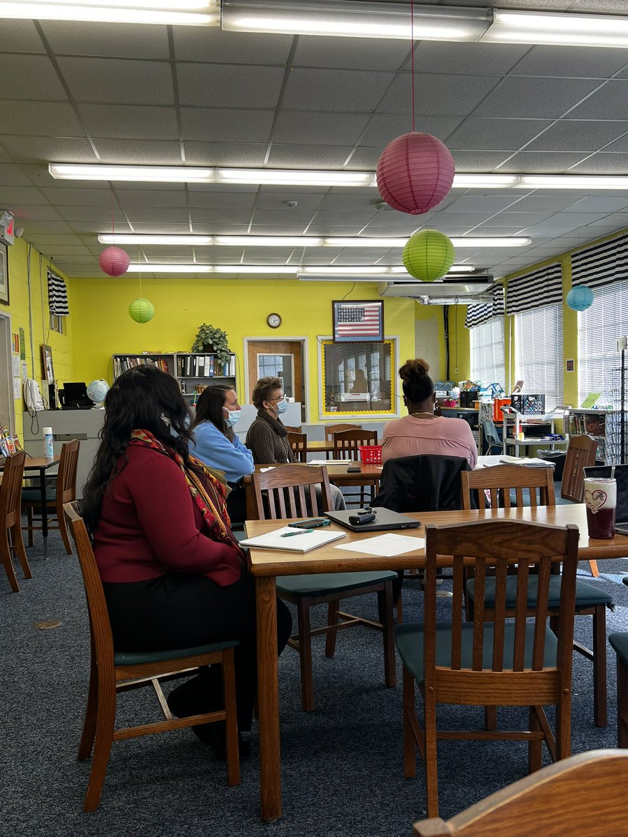 DrTameraRCarter's tweet photo. Sound Wall training by the amazing Alicia Johnson took place today at Payne STEAM Academy! We are so grateful Mrs. Carter purchased these instructional tools for us. We too are life long learners! #TeamSelmaConnected #tools4reading @SCSStudentsFir1 @Ajohn_ARI https://t.co/J9Aw9sFgf6
