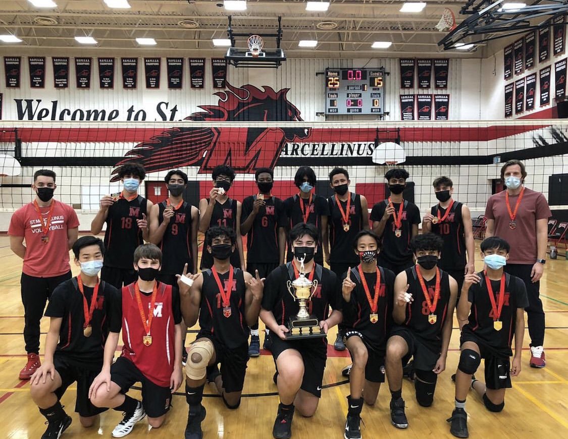 marcyathletics's tweet photo. Congratulations to the Junior Boys #marcyvb team on winning the @ROPSSAA volleyball championship 2-0 over John Fraser. It’s the programs second championship in a row and the boys did it in style not losing a set all year! Amazing work! #nosetslost https://t.co/6p9UUPVx2X