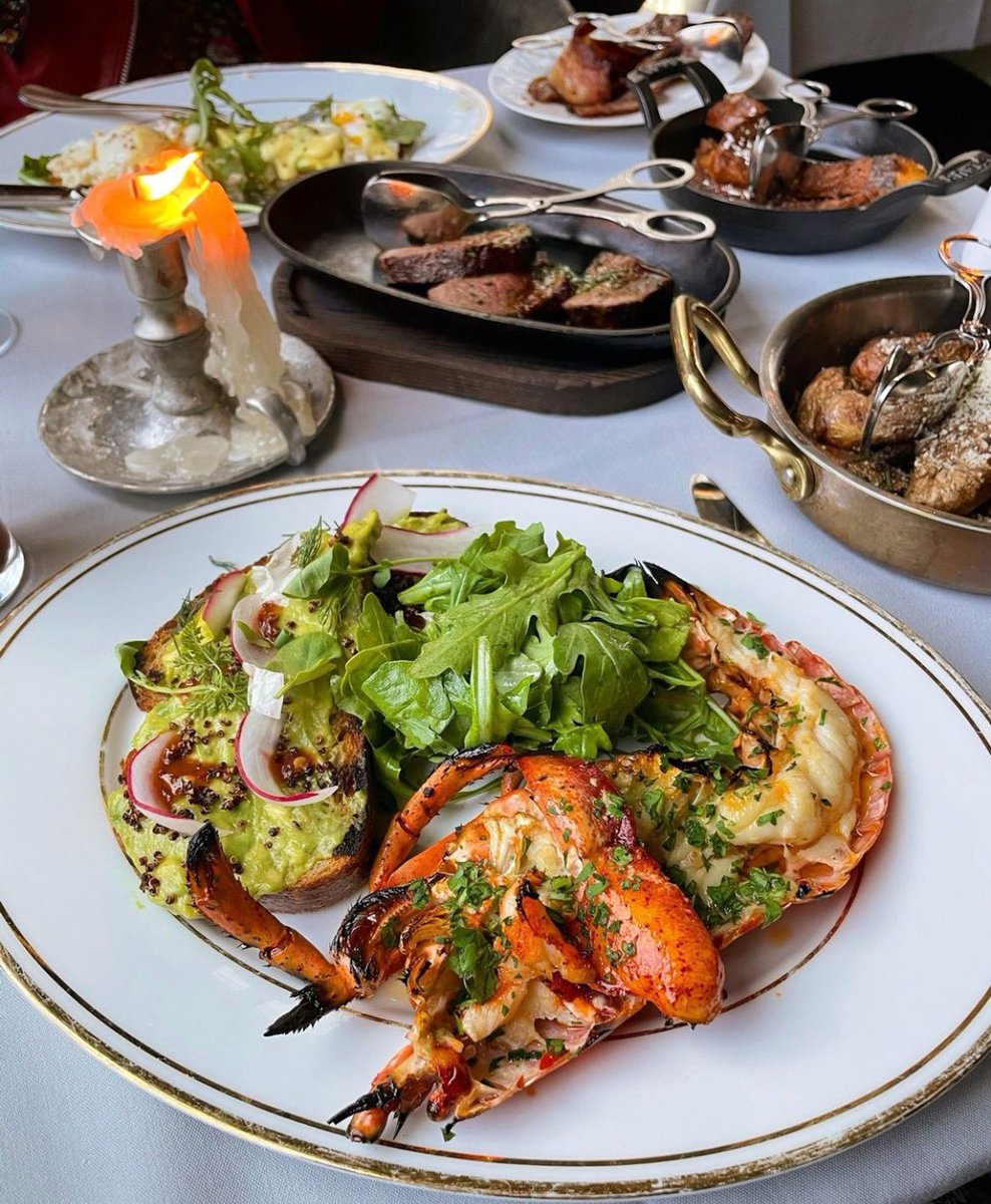 onlyonOakStreet's tweet photo. The Oak Street District is home to the area’s most talked about culinary masters! 
#tastytuesday https://t.co/nOuF47plBL