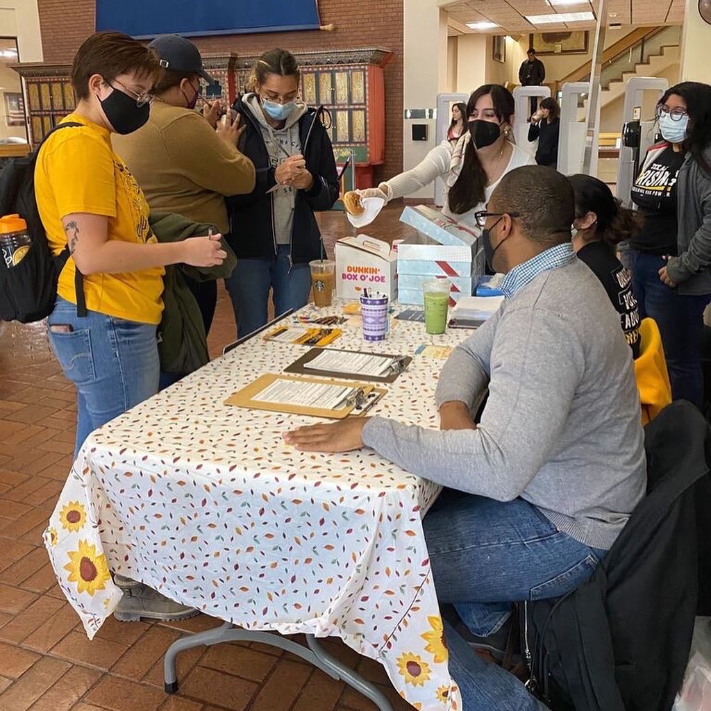 texrising's tweet photo. Today was a successful day with tons of people getting registered, pledged, caffinated, and fed! 📝☕️🍩

Hopefully we'll have more events before the year is over, but if not then we'll see y'all in 2022 🤠🎊 https://t.co/5FFvHwEDOw