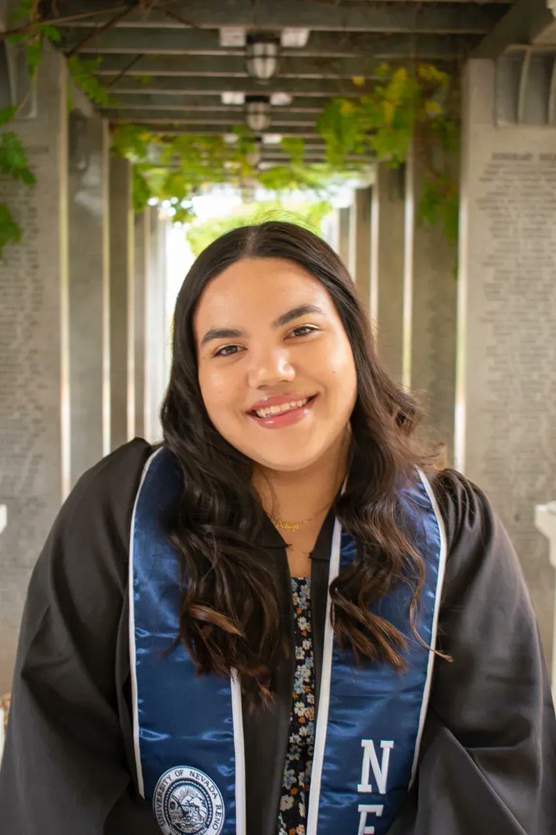 RSJNevada's tweet photo. .@_ashlynrodgers realized her love of journalism when she joined her middle school’s yearbook staff, a realization that eventually led her to become the Reynolds School’s Fall 2021 Senior Scholar. Learn more about Ashlyn and her career aspirations here: https://t.co/jJG49miX8E https://t.co/EictOXR6YA