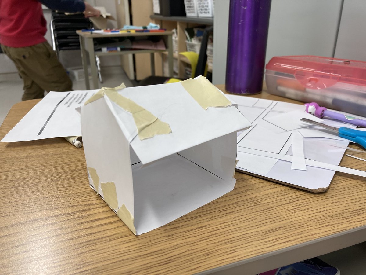 oakleybarrie's tweet photo. Our Grade 4s in Grade 3/4 made a 3D model of a pet house following success criteria - parallel sides, adjacent sides perpendicular and parallel roof and ground. This was a tricky problem! https://t.co/bNnz5Zyxg7