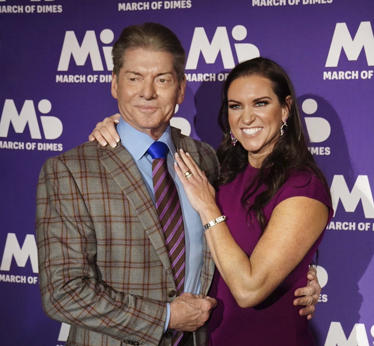 StephMcMahon's tweet photo. Thank you @MarchofDimes for the honor of the Corporate Leadership Award and congratulations to my fellow honorees! @WWE is proud to join #MarchofDimes' fight for the health of all moms &amp; babies. This #GivingTuesday please consider donating at: https://t.co/0LQbfhikxv https://t.co/ZTTF45t4Cs