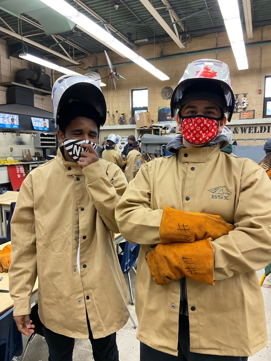 BurleighHillPS's tweet photo. Thank you @ThoroldNation for a great Grade 8 visit! https://t.co/tuQeBJ29I1