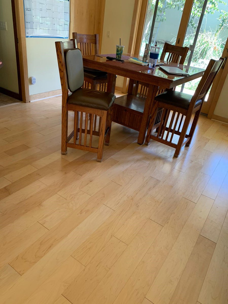 FlooringMy's tweet photo. Maple Engineered Wood Installed. :) 

#Maple #mapleengineeredwood #hardwoodfloors https://t.co/TTB8TDYF1L