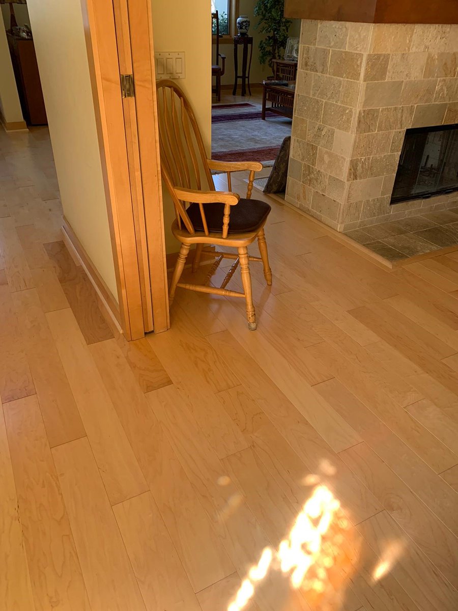 FlooringMy's tweet photo. Maple Engineered Wood Installed. :) 

#Maple #mapleengineeredwood #hardwoodfloors https://t.co/TTB8TDYF1L