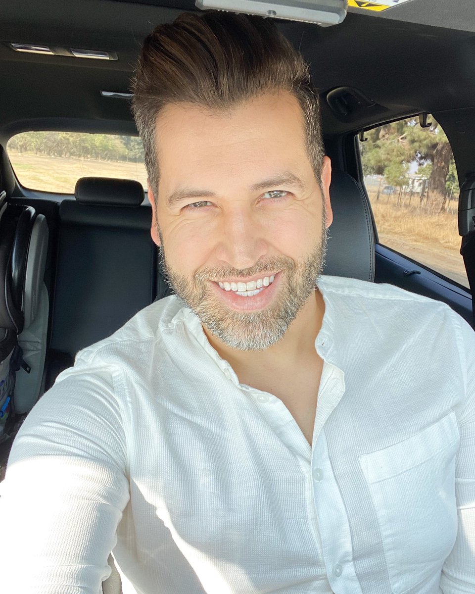 soycoachgus's tweet photo. All smiles because it's vacation time in a couple days!!! This will be our first official vacation after 2 years of not getting on a plane!!! #vacation #vacaciones #letsfothis #selfie #selfies #vacacionesenfamilia

Guess where we are heading???! 👇🏼👌🏼👏🏼💣✌🏼 https://t.co/oKwNXV5cSS
