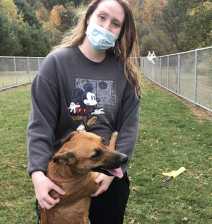 FCSCsbu's tweet photo. Hey! SBU Students! Are your impending finals stressing you out?! Don't worry, us too. That's why we like the SBU @ SPCA Club so much! There is no better stress relief than hanging with animals. If you want to hang out with the animals, check out the link in our bio to learn more! https://t.co/zK2kyquF9E