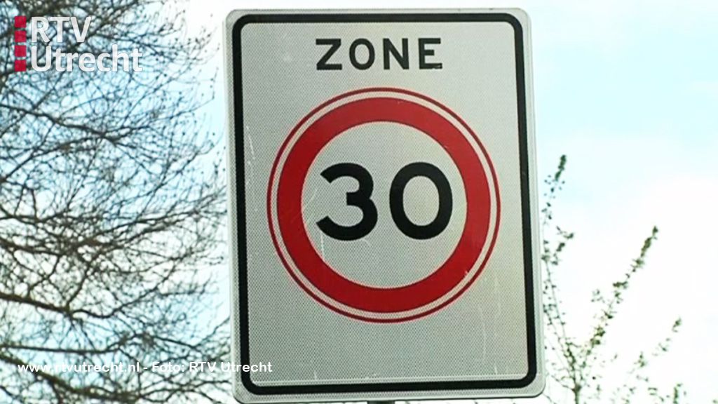rtvutrecht's tweet photo. G4 wil maximumsnelheid op stadswegen omlaag naar 30 km/u https://t.co/blTfgKBmut https://t.co/2AtmiiLMUG