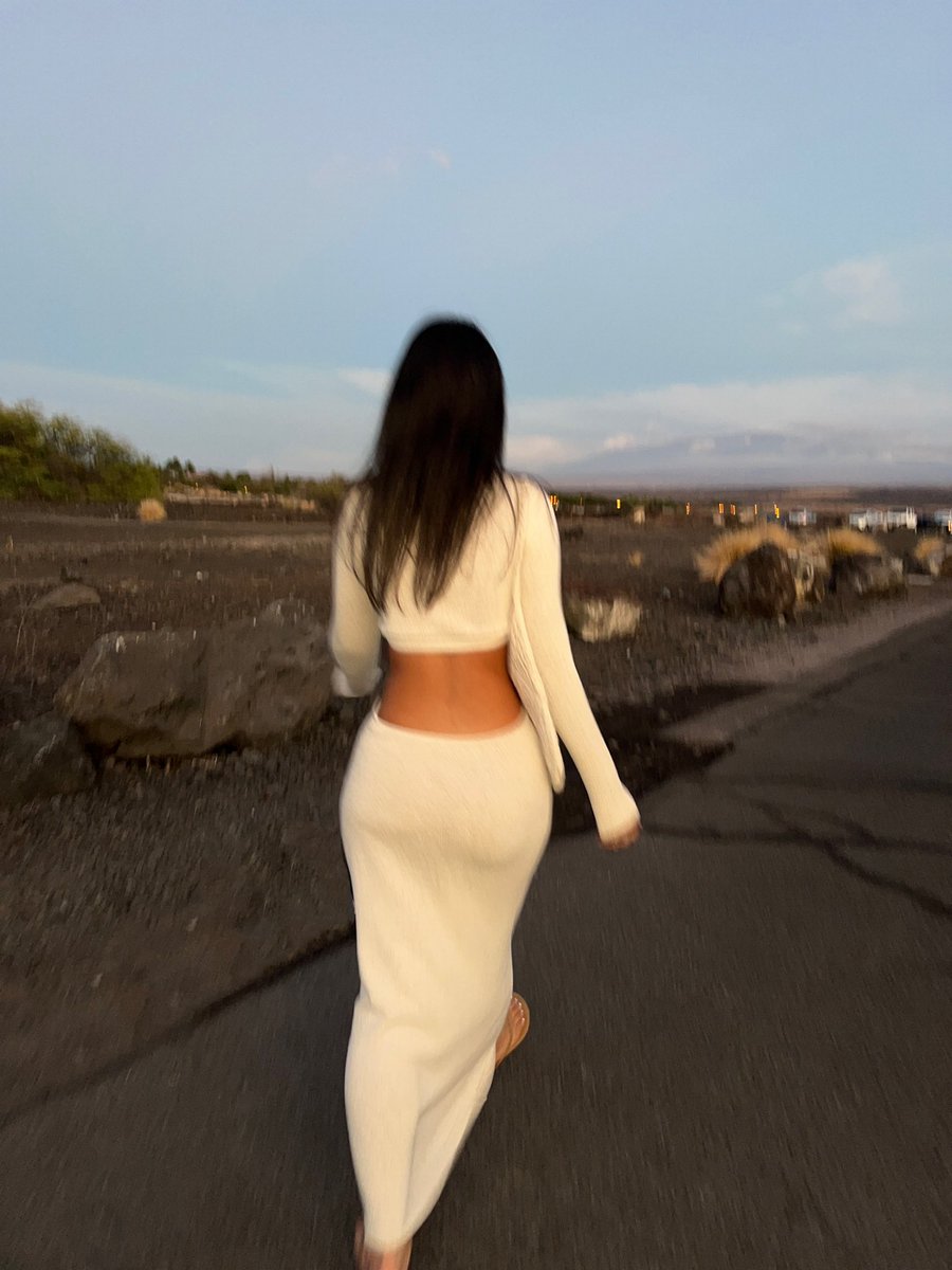 MissJuliaKelly's tweet photo. Very fun dress https://t.co/YeZh36HkS0