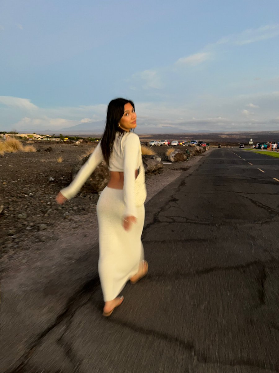 MissJuliaKelly's tweet photo. Very fun dress https://t.co/YeZh36HkS0