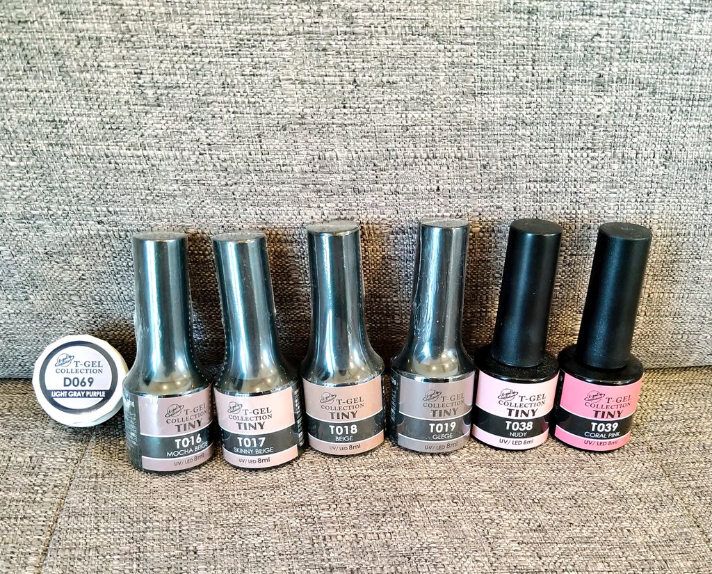 a8x8n's tweet photo. 色々ネイル用品いっぱい買った♥
DnaGelパケ買いなんだけどフルーリアのリニューアル商品?なのね✨フルーリア使ったことない!
T−GELはスキンカラー好きで買った👍
tatiの筆ずーーーーーーっと気になってたのやっと買った😂
#ネイル
#ジェルネイル
#セルフネイル
#Dnagel
#ディーナジェル
#Tgel
#tati https://t.co/5So871Yaeo