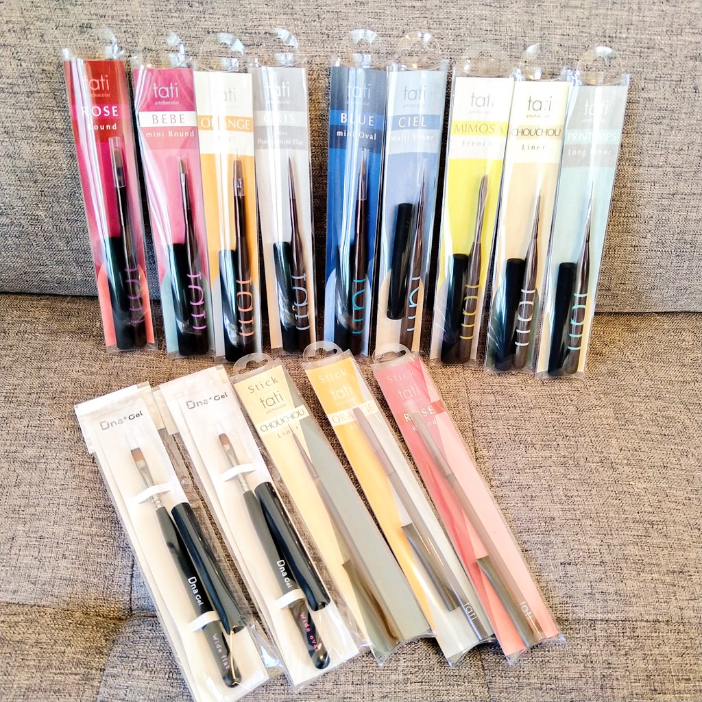 a8x8n's tweet photo. 色々ネイル用品いっぱい買った♥
DnaGelパケ買いなんだけどフルーリアのリニューアル商品?なのね✨フルーリア使ったことない!
T−GELはスキンカラー好きで買った👍
tatiの筆ずーーーーーーっと気になってたのやっと買った😂
#ネイル
#ジェルネイル
#セルフネイル
#Dnagel
#ディーナジェル
#Tgel
#tati https://t.co/5So871Yaeo