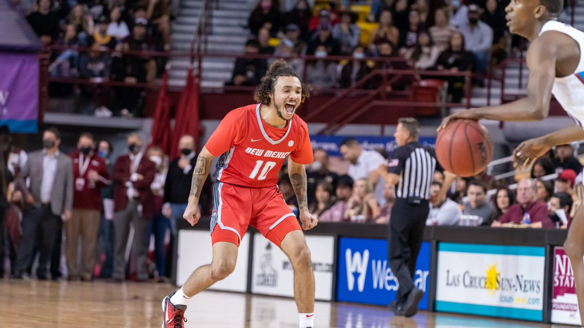 UNMLoboMBB's tweet photo. LOBOS WIN! UNM goes to Las Cruces and wins the shootout after the blackout 101-94. #GoLobos #WeAreNM https://t.co/t5WhojLFmQ