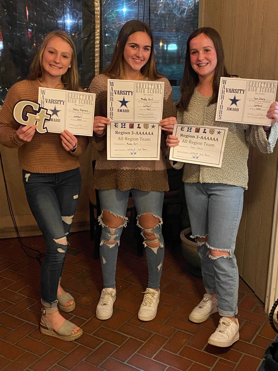 643Softball's tweet photo. Congratulations to these Grovetown High School Lady Warriors on receiving their varsity letters.
#643softball #makingplays https://t.co/3pzkTnKTRX