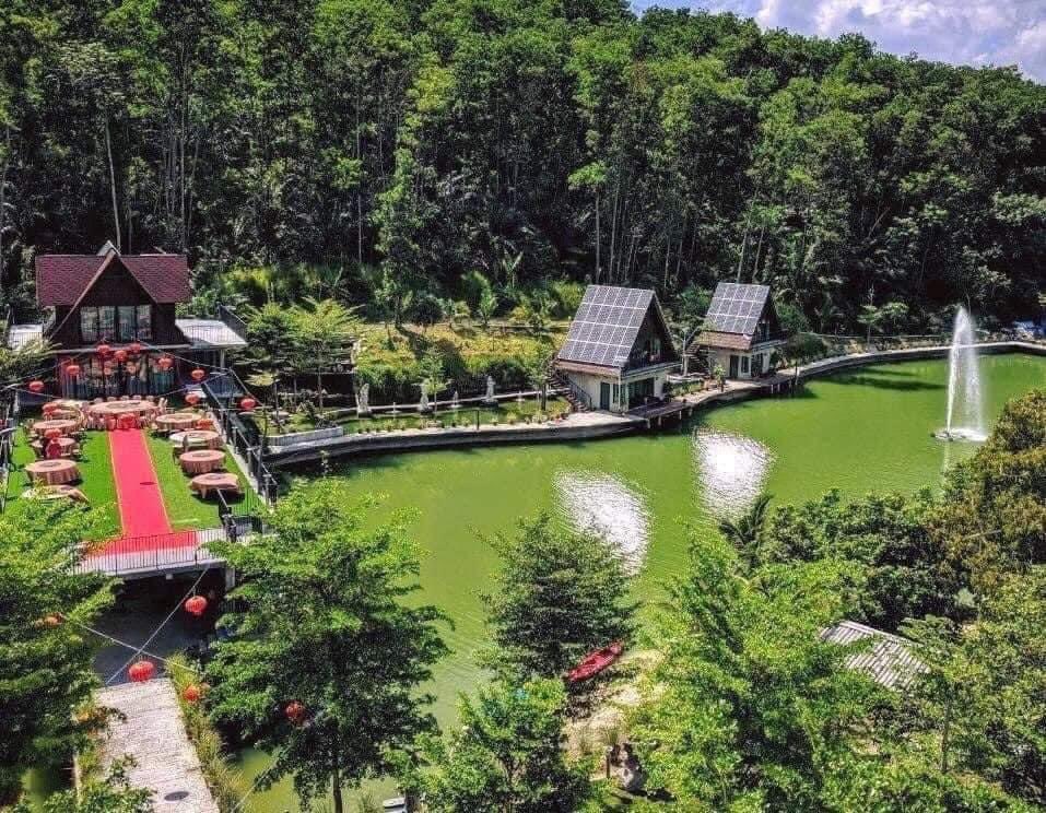 Jomkitamy's tweet photo. 📍Mantin Forest Art Farmstay, Negeri Sembilan #JomKita https://t.co/0vvtZ9xtyd