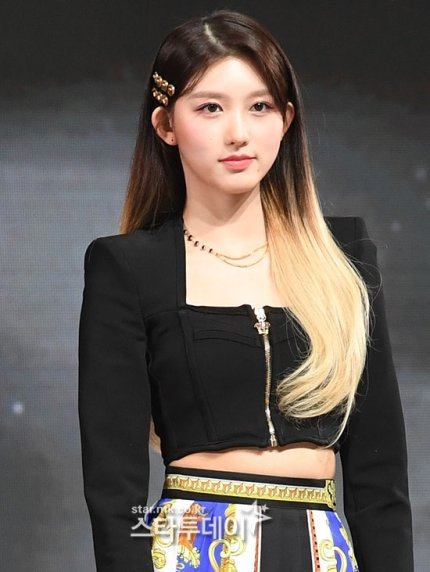 ivepics_'s tweet photo. GAEUL at 'ELEVEN' PRESS DEBUT SHOWCASE https://t.co/bPoidUe7nK