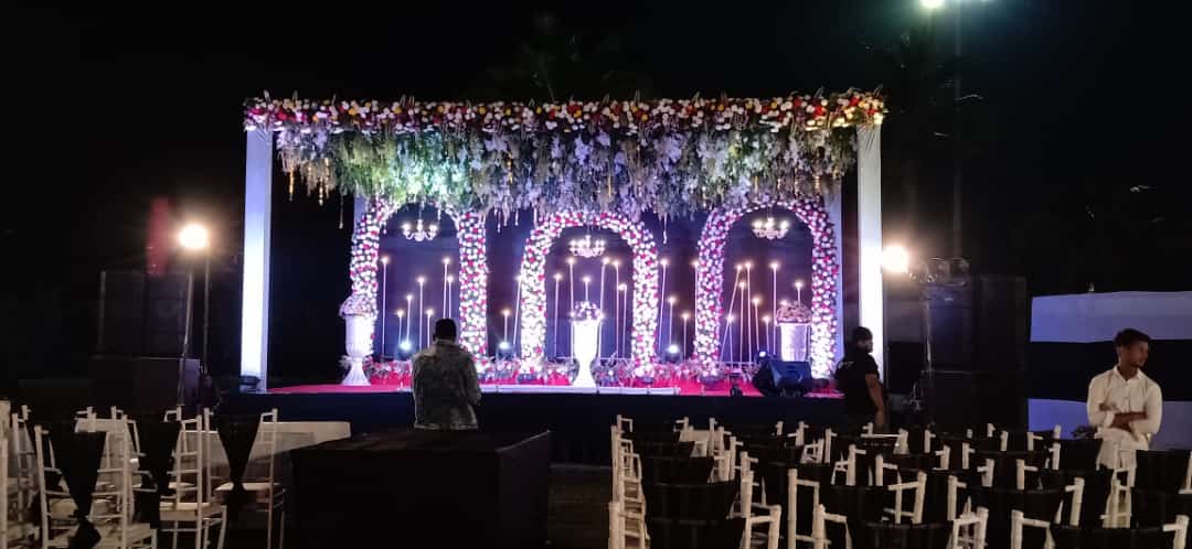 siniseventplan1's tweet photo. A wedding is a celebration of love that brings people together to share unforgettable memories. Decorate your home with our gorgeous decorations and sparklers.

#weeding #celebration #love #decorate #dream #beauty #weddingplanning #indianbridal #special #celebrating #celebrating https://t.co/rc8H5yFglE