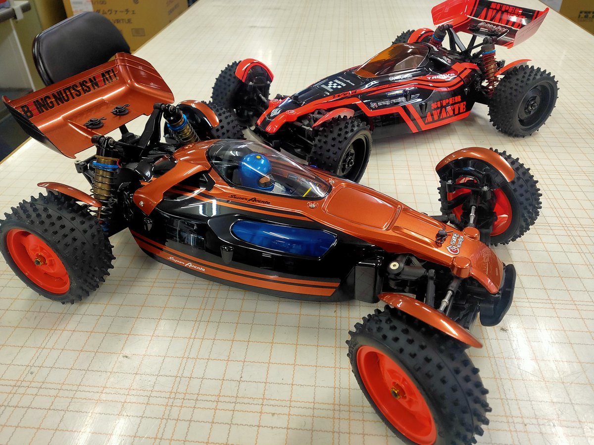 三*圭様 タミヤ　1/10RC スーパーアバンテ（未塗装品） タミヤ 1/10RC スーパーアバンテ 塗装済みボディ (TD4シャーシ