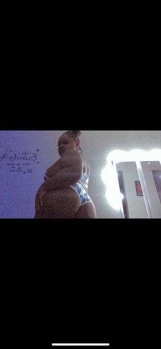 Hey loves who else is up 🥰  https://t.co/gec7hWKeJG https://t.co/8pBVLAz9Jq<a href="/tag/tittietuesday"class="tags"><span>#tittietuesday</span></a>