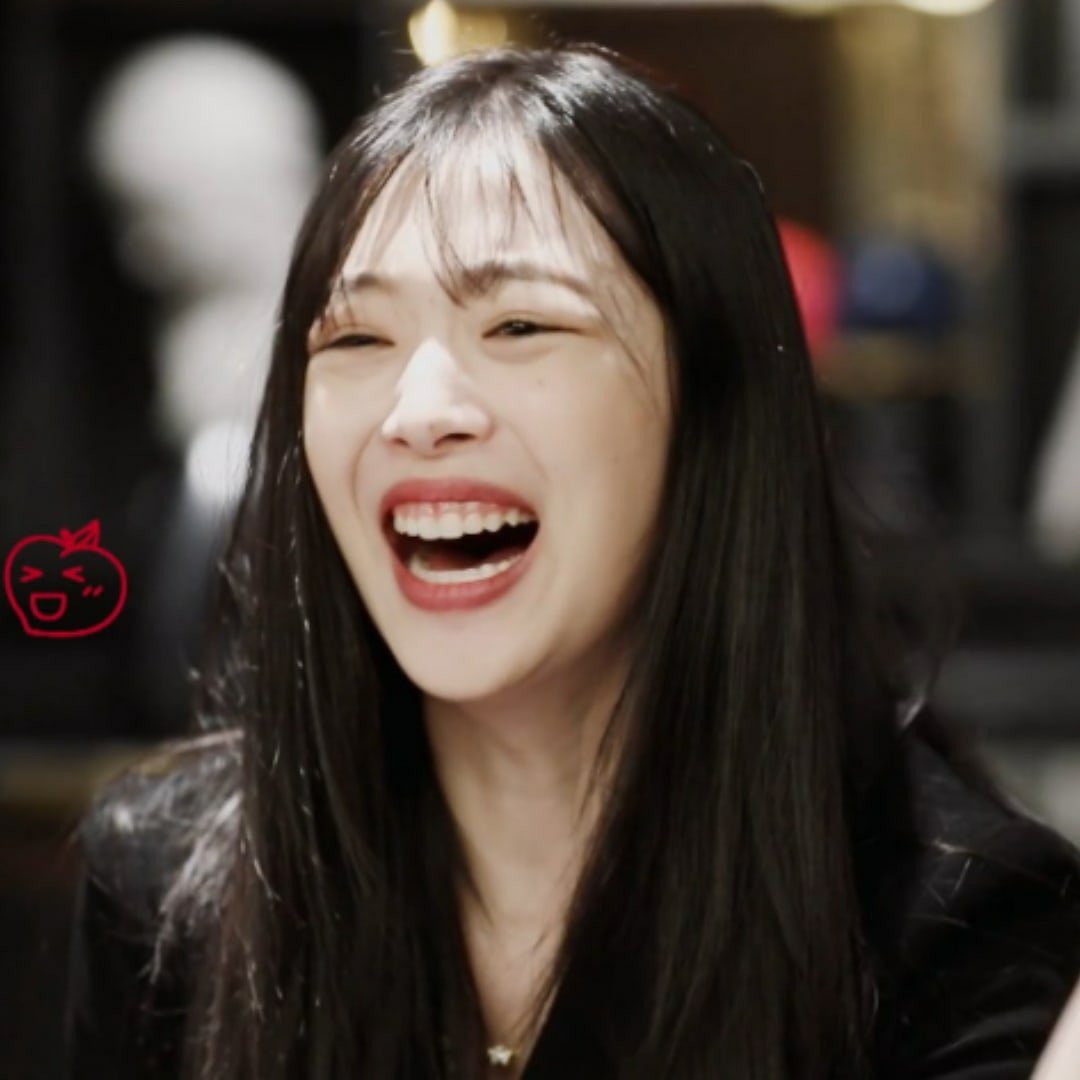 sullithinker's tweet photo. sulli pics that will give you instant serotonin https://t.co/TIOc3d2Chu