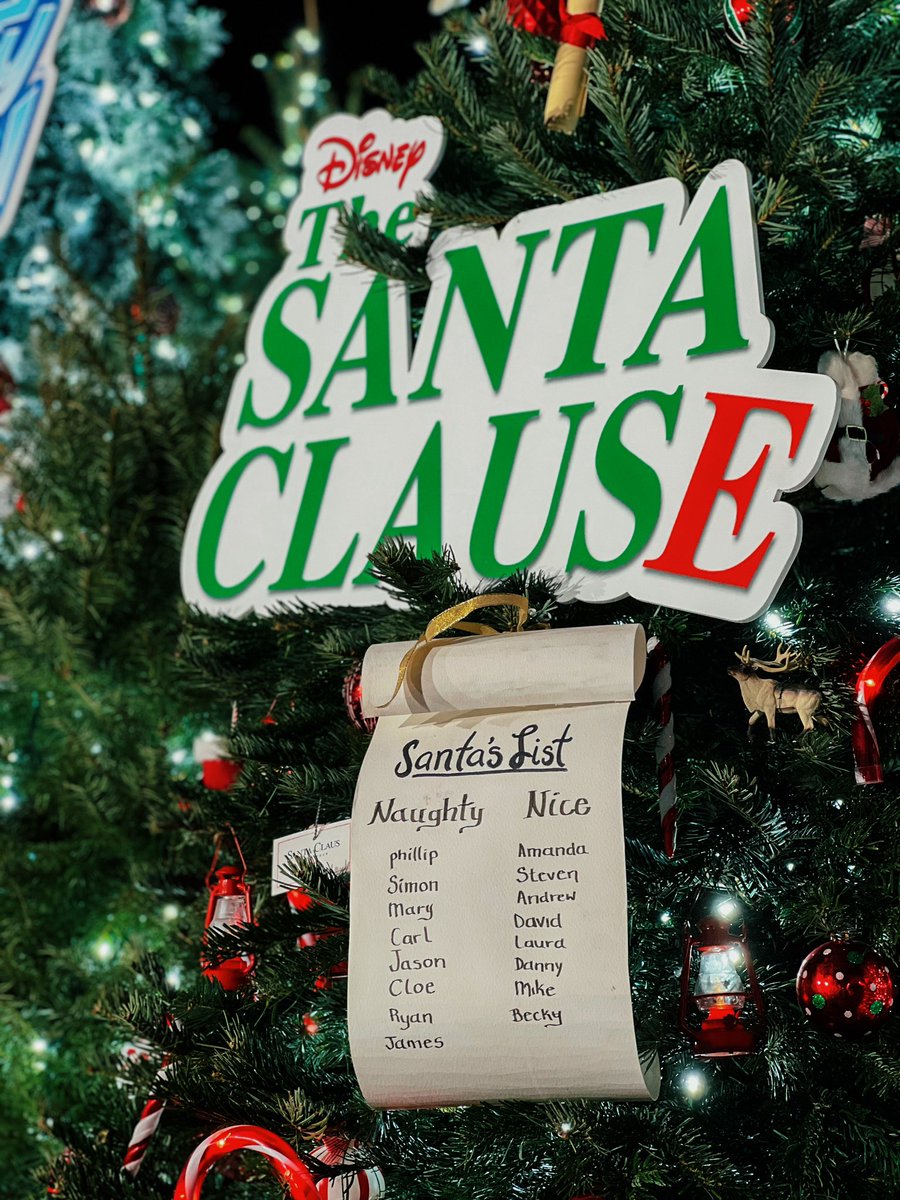 FreeformTV's tweet photo. Pulled up in our sleigh to Freeform’s @25days Drive-In Preview Night. #25DaysOfChristmas https://t.co/Lvfjq6W7z9