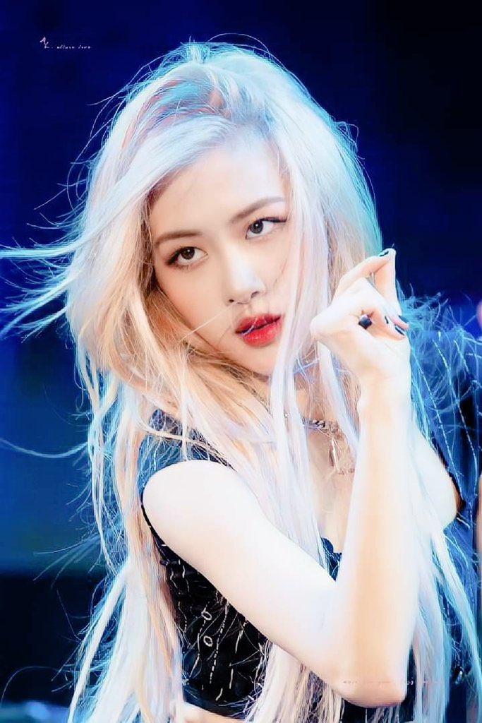 Muốn nhắn nhủ fansé là các bạn nhớ vote + tweet nhiệt tình cho cj bé nha ☄️☄️☄️                                                                      I vote #MAMAVOTE #rosé