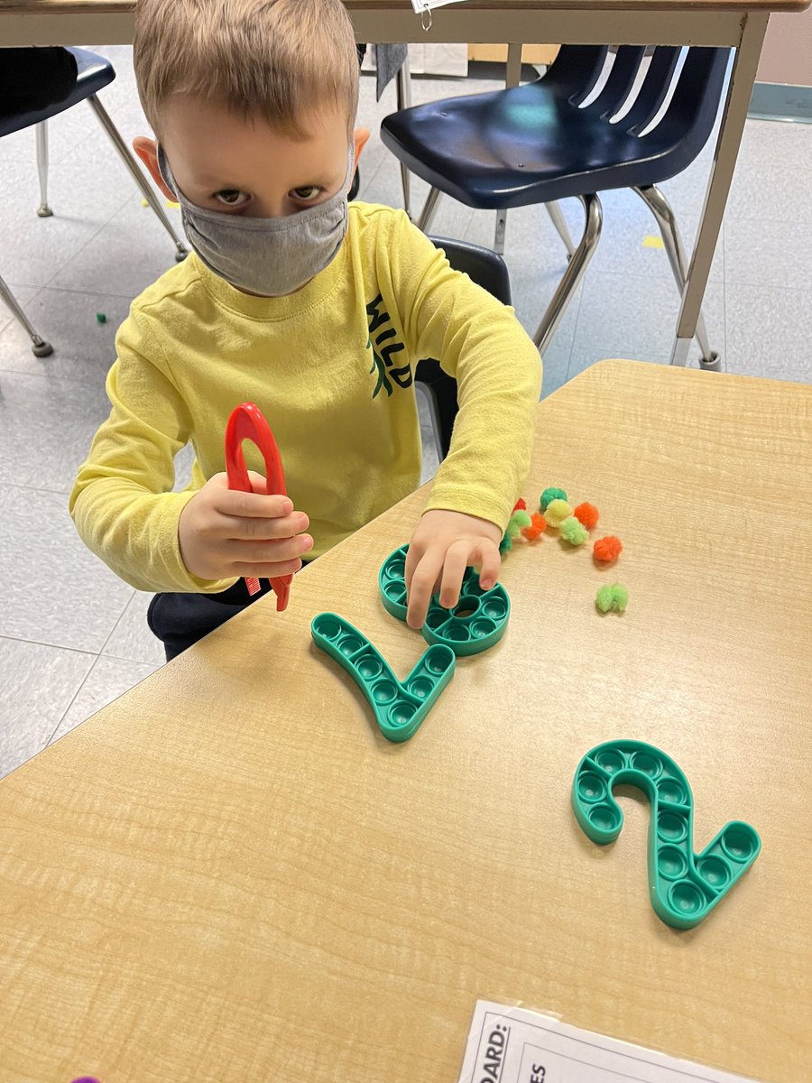 CMcKayECE's tweet photo. Thanks again to @itskindie for the inspiration for some of our centres this week!! @bhncdsb @sttcatholic #thisiskindergarten #learningthroughplay #playbasedlearning #mathcentres #numbersense https://t.co/urlryuMx26
