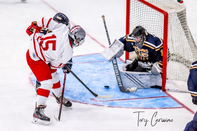 It's all tied up 2-2 here after 2 periods between @CAbraveshockey and <a href="/UpdatedTitans/">Thomas Titans Hockey</a> at the <a href="/CDGACivicCenter/">GCCC</a>.  Who will pull ahead in the third??