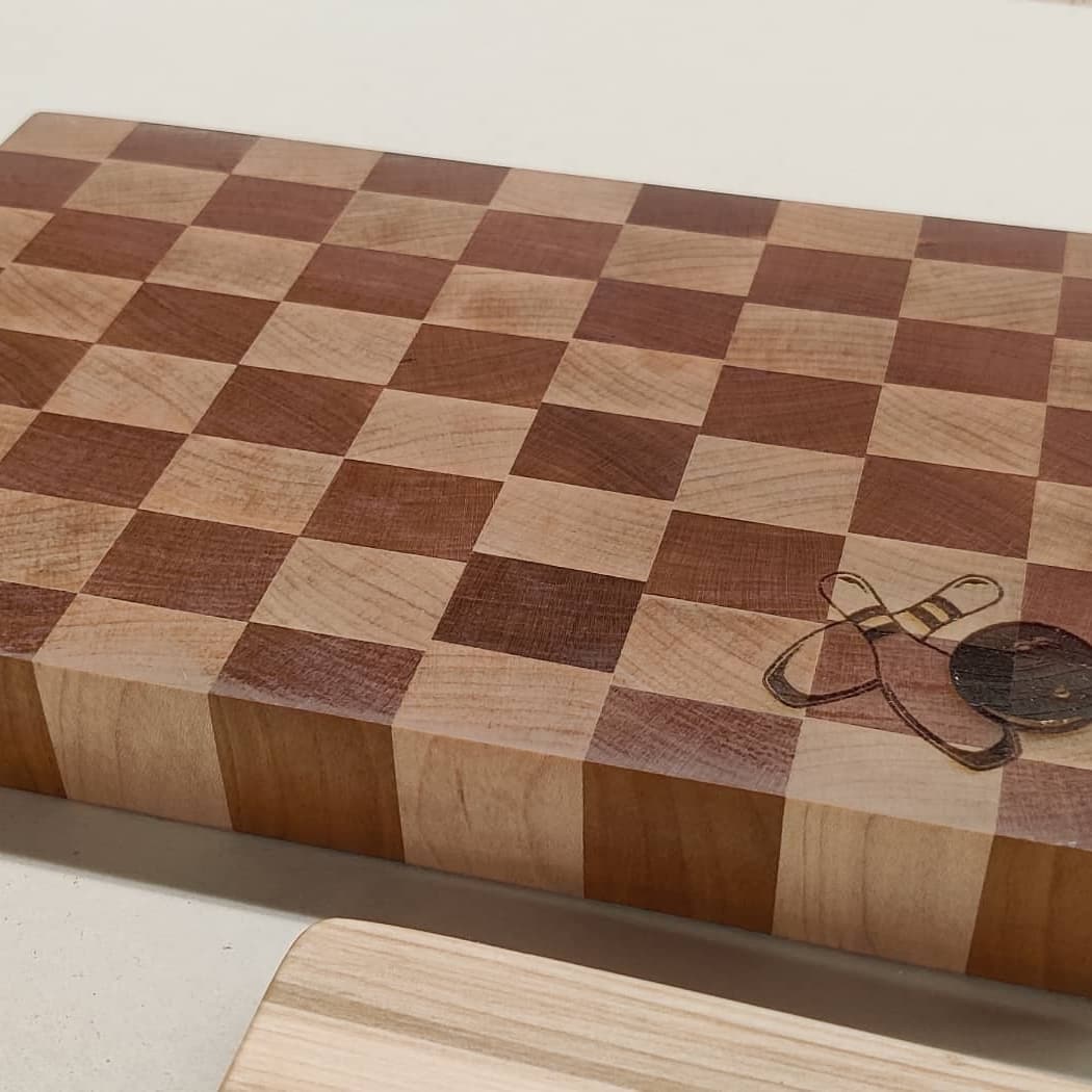 woteched's tweet photo. High quality craftsmanship from our woodworking students on their cutting board project! @woschools https://t.co/hgnXKr1TTA