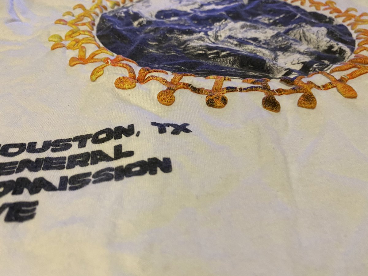 maluubei's tweet photo. still got some Travis Scott merch left I’m selling and willing to ship for an additional charge. DM me if you’re interested! 
Size small https://t.co/7LG3BvCZaS