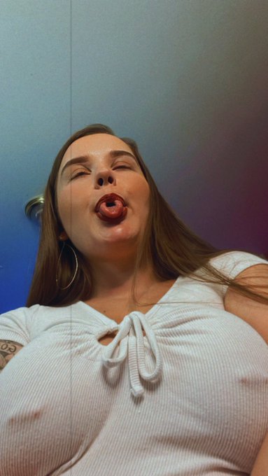 This feels Twitter appropriate. https://t.co/XaXjn5lKjo<a href="/tag/santa"class="tags"><span>#santa</span></a><a href="/tag/onlyfans"class="tags"><span>#onlyfans</span></a>