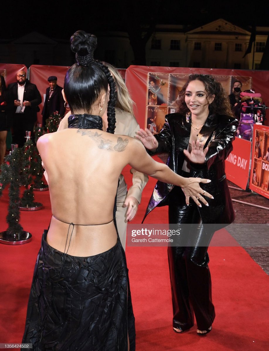 CentralLMBrasil's tweet photo. Só quero dizer que essa sequência sarou tantas feridas na minha alma. Obrigada por serem as melhores pessoas deste mundo Little Mix. https://t.co/5IdpQOWD8s