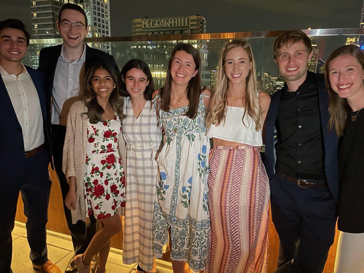 WCMSurgery's tweet photo. We hope you’ve enjoyed following the interns around for the day! Intern year can be tough, but working with amazing co-residents everyday while living in #NYC makes intern year gratifying and fun.  At Cornell, our interns are thriving! #Match2022 #GenSurgMatch2022 #MedTwitter https://t.co/NGGMNVoocE