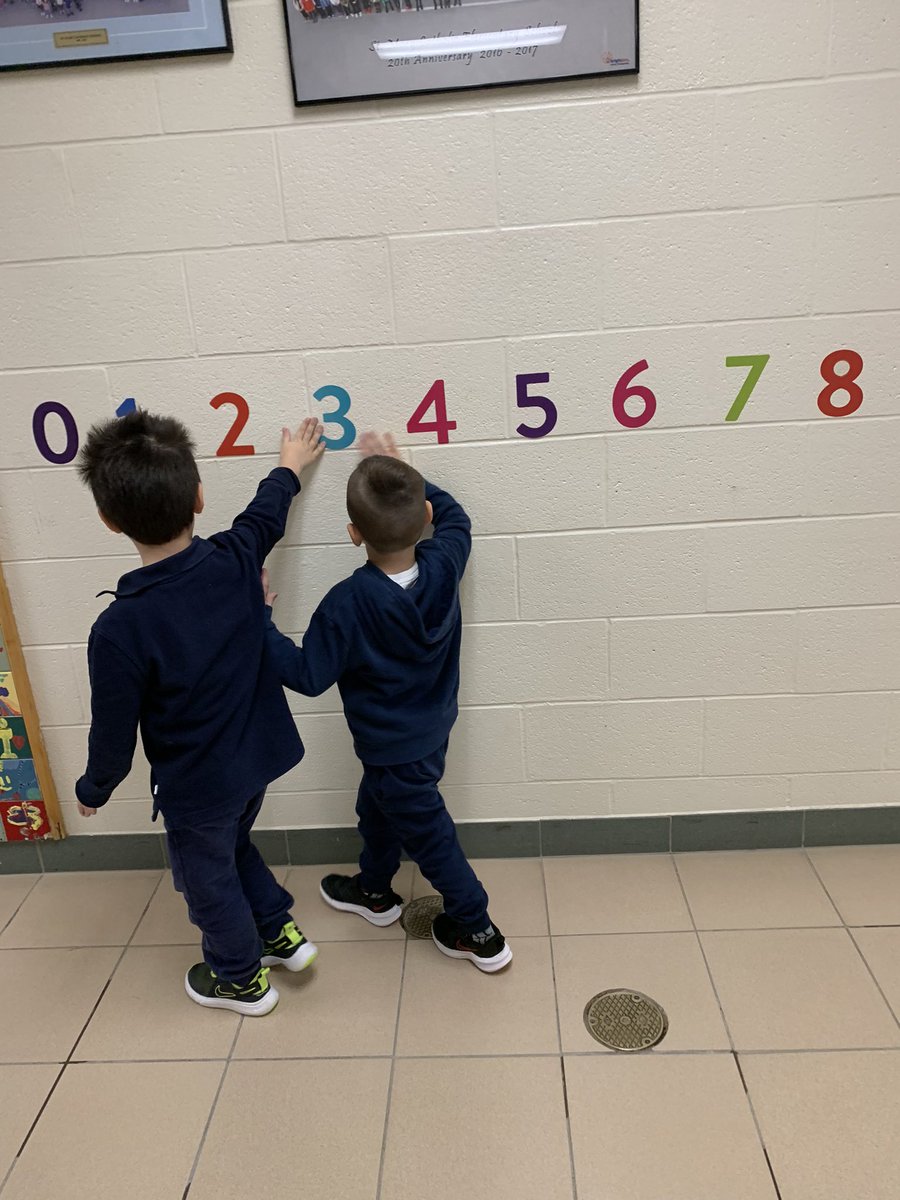 StaffieriMonica's tweet photo. Using our calming hallway for hard work, movement and learning! Counting numbers, finding shapes and colours, saying our abc’s,  doing some wall push ups, and checking our zones! @smy_nobleton @YCDSB @DomenicScuglia @ONTSpecialNeeds @AutismONT @LDA_YR https://t.co/zdRgdqFx0k