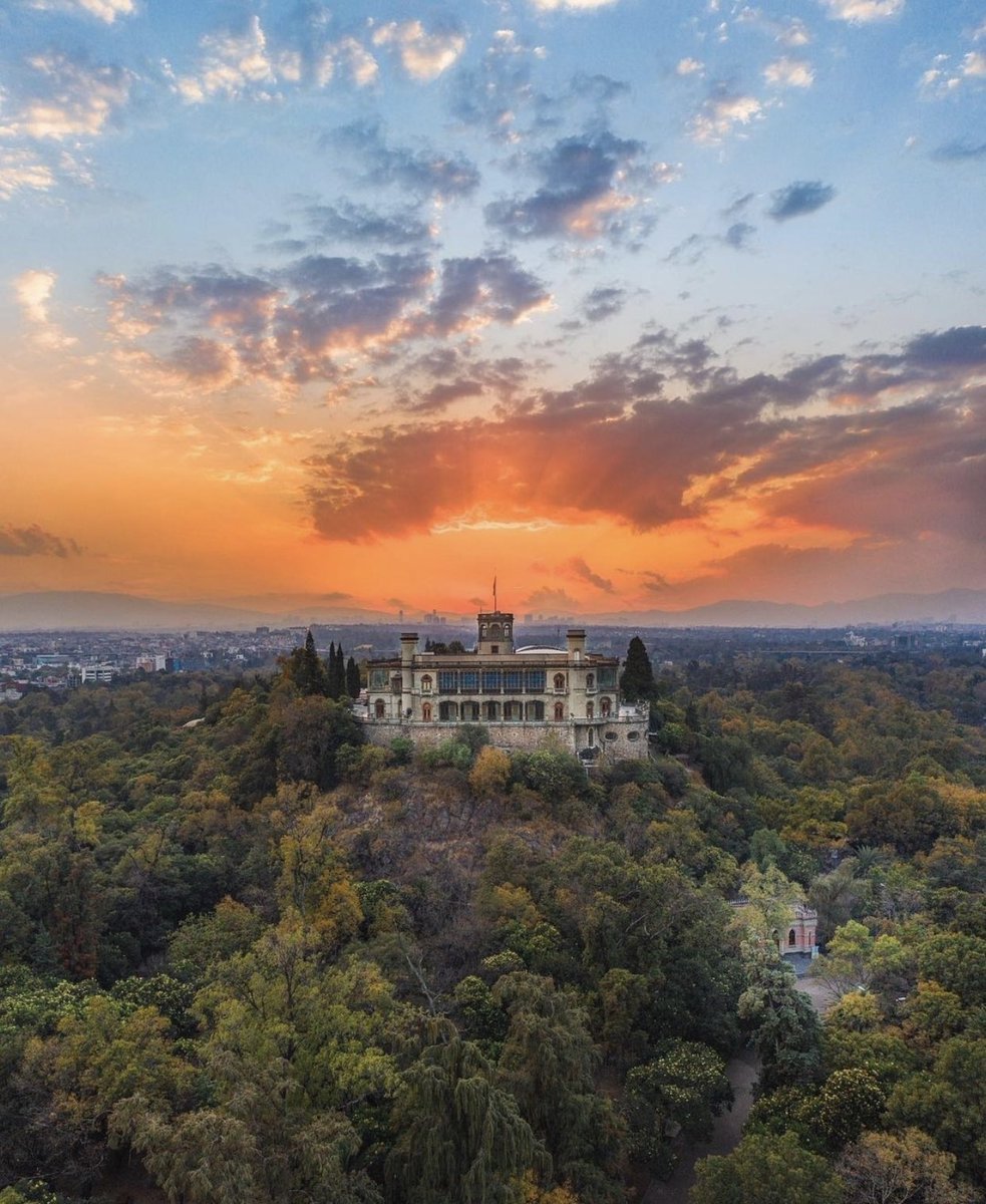 📍El espectacular Castillo de Chapultepec, CDMX 🏰 
📸: <a href="/miguelkurz/">miguel kurz</a>