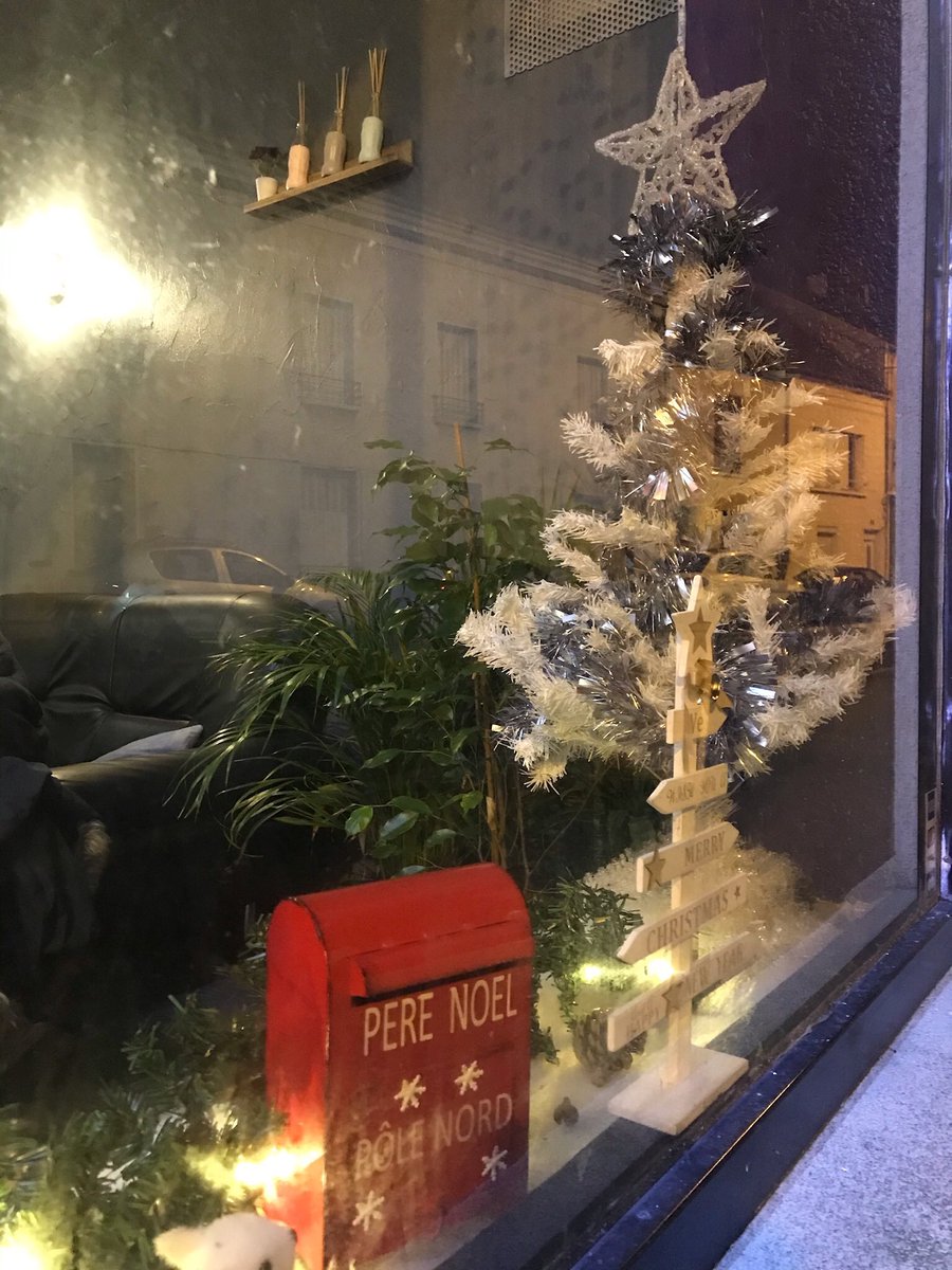 generation_le's tweet image. Décorations faites 🎅🏼🎄