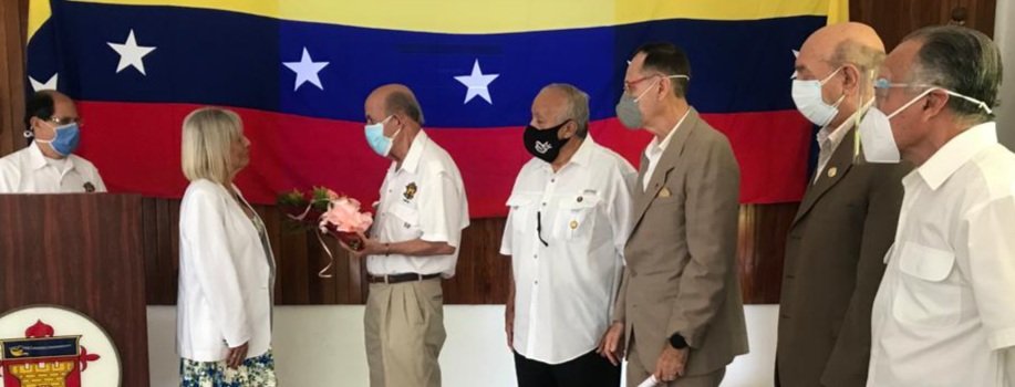 IORFAN1's tweet photo. 63° Aniversario del IORFAN.
Con la charla "EL FUTURO DEL IORFAN O EL IORFAN DEL FUTURO" magistralmente dictada por la Luc Aura Valenzuela, se dio inicio a los actos del LXIII aniversario del creación del instituto.
Facebook: iorfan vzla https://t.co/U8UKd0Tf6c