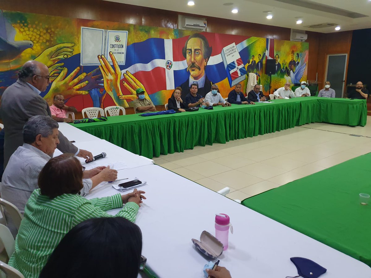 LaRedHabla's tweet photo. Escuela de Formación Digital C1 FP-DN. @Daniel_Beltre @TodosJuntosSom1
 
Cada miércoles :
Alfabetizacion digital de 6:45 PM a 8:15 PM.Totalmente GRATIS.*

Local Meta Salud. 
C/ Benito Moncion casi esquina Independencia. Gazcue. 

Leonel Fernández Presidente
ÚNETE 158/234-2024 https://t.co/aRwvOcoMPw